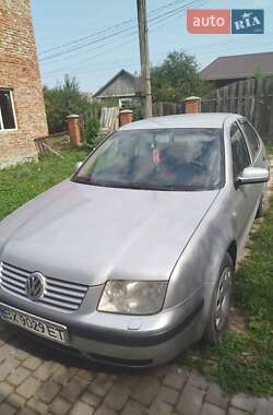 Седан Volkswagen Bora 2003 в Виньковцах