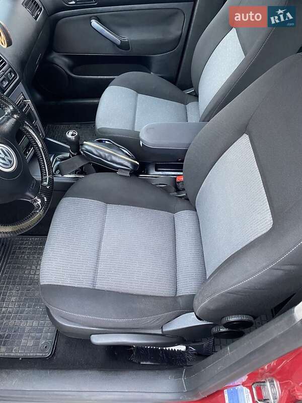 Универсал Volkswagen Bora 2003 в Сумах