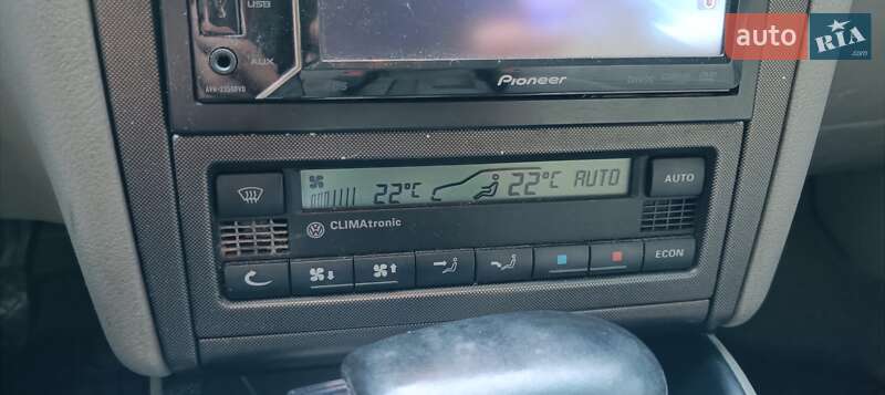 Седан Volkswagen Bora 2003 в Дніпрі