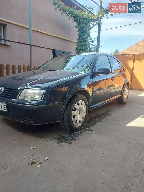 Седан Volkswagen Bora 2000 в Берегово