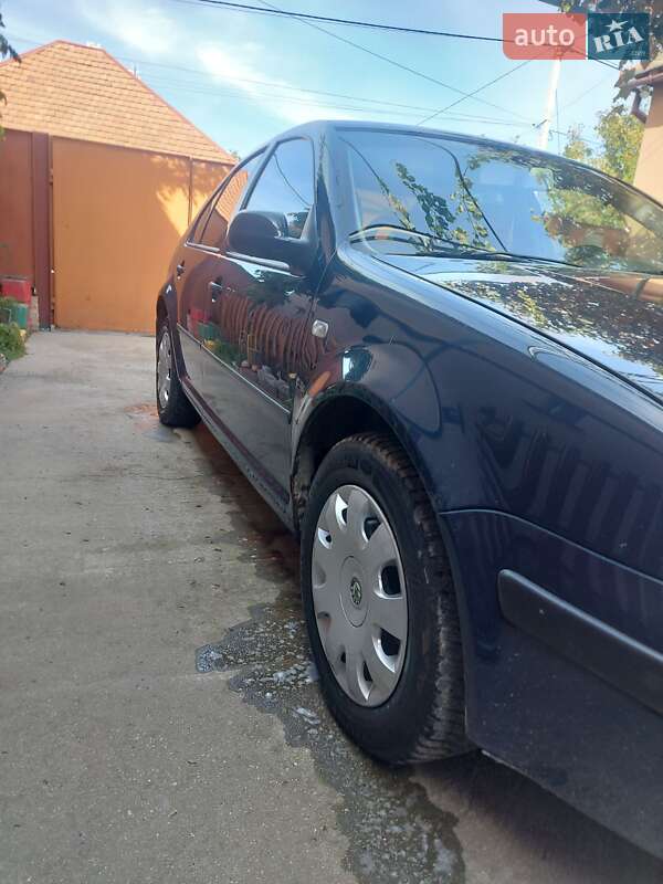 Седан Volkswagen Bora 2000 в Берегово