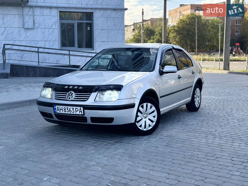 Седан Volkswagen Bora 2003 в 
