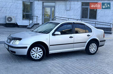 Седан Volkswagen Bora 2003 в 