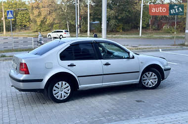 Седан Volkswagen Bora 2003 в 