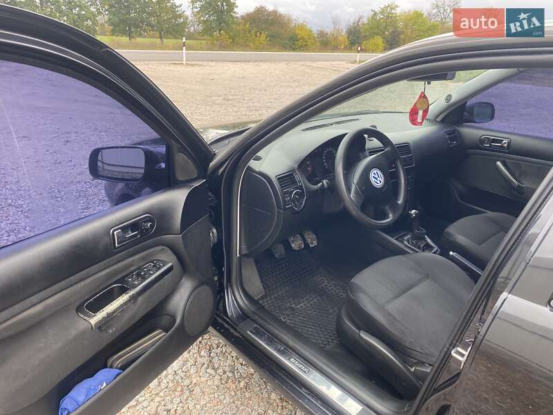 Седан Volkswagen Bora 2001 в Ржищеві