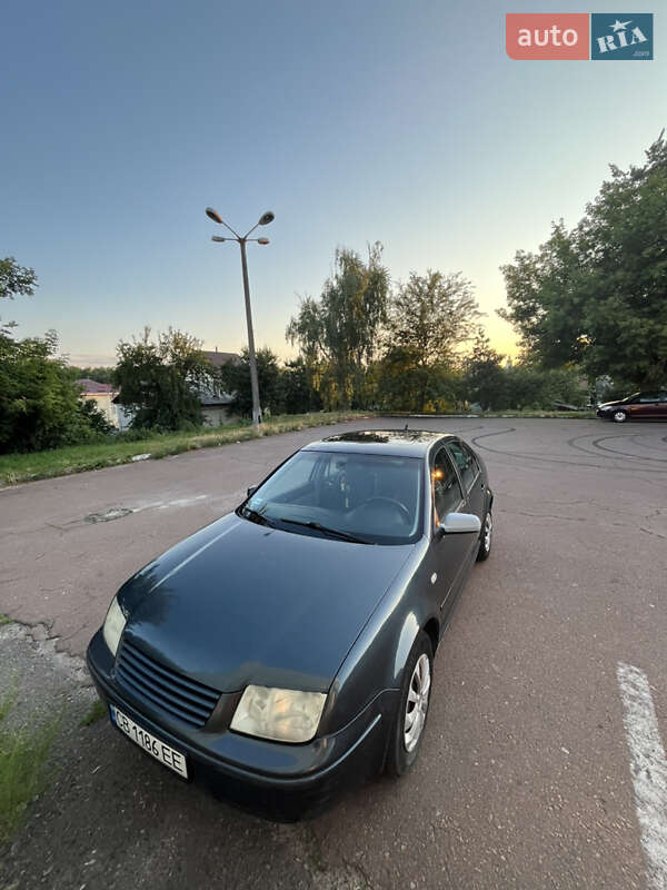 Седан Volkswagen Bora 2000 в Чернигове