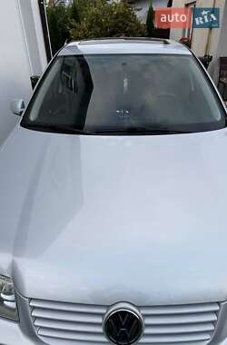 Седан Volkswagen Bora 1999 в Городку