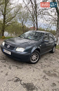 Седан Volkswagen Bora 2000 в Киеве