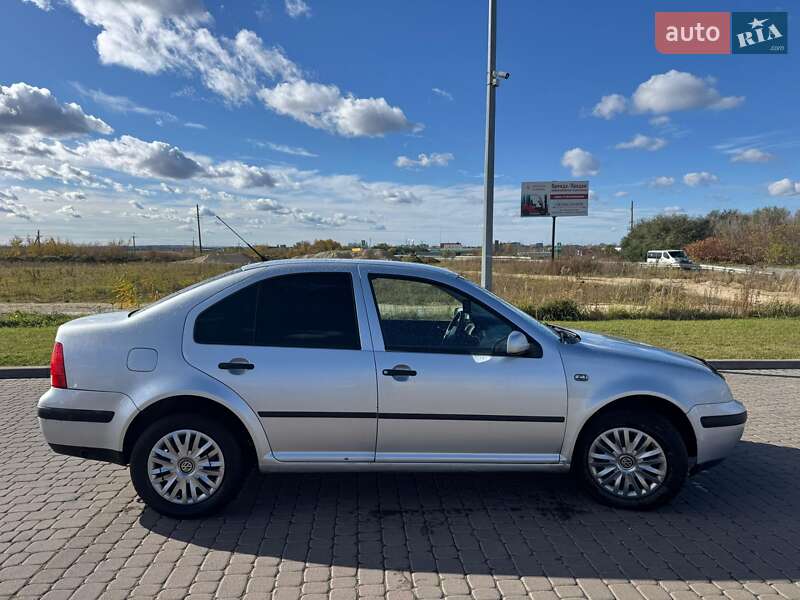 Седан Volkswagen Bora 2003 в Городке фото 5 Седан Volkswagen Bora 2003 в Городке