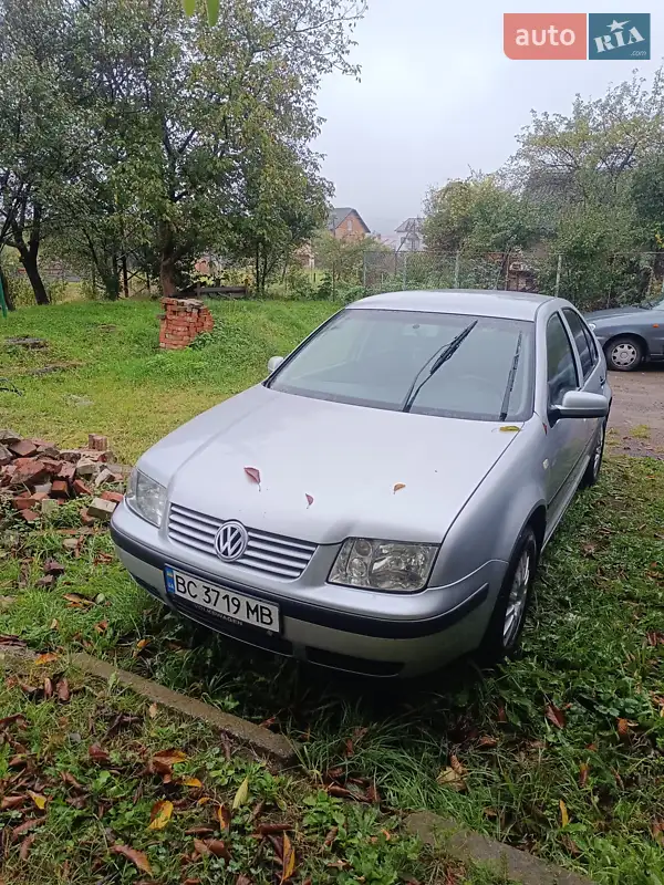 Volkswagen Bora 2001