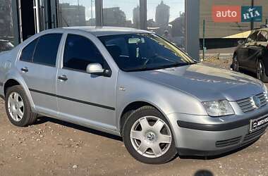 Седан Volkswagen Bora 2005 в Киеве