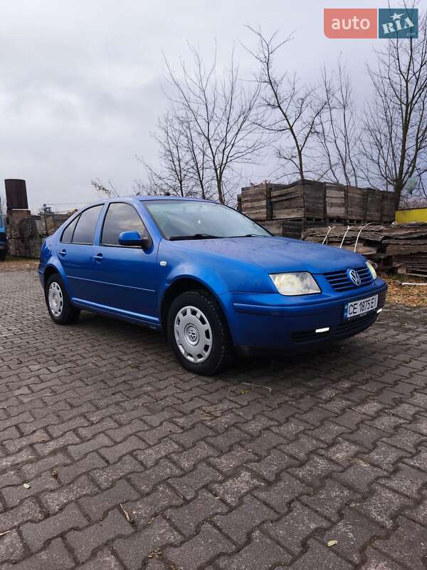 Седан Volkswagen Bora 2000 в Черновцах