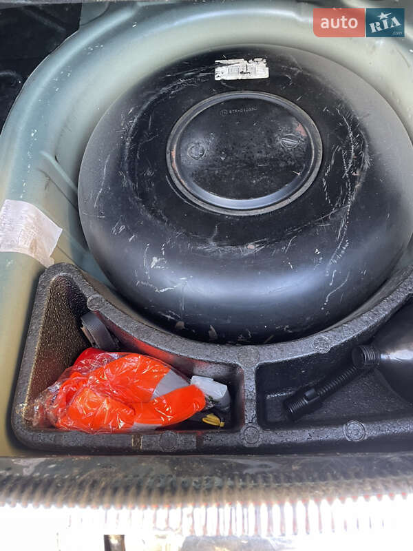 Седан Volkswagen Bora 2003 в Болехове