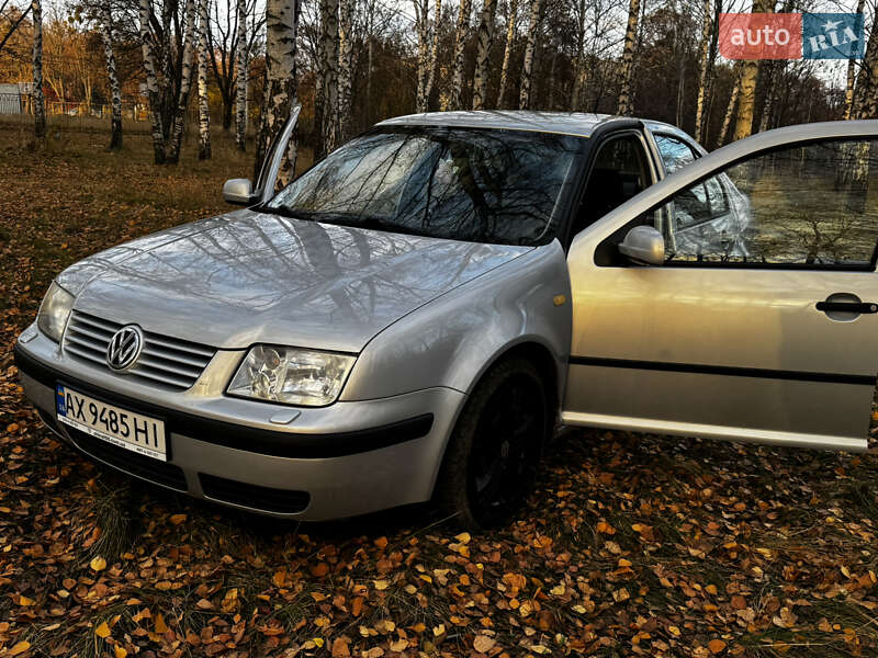 Седан Volkswagen Bora 1999 в Харькове