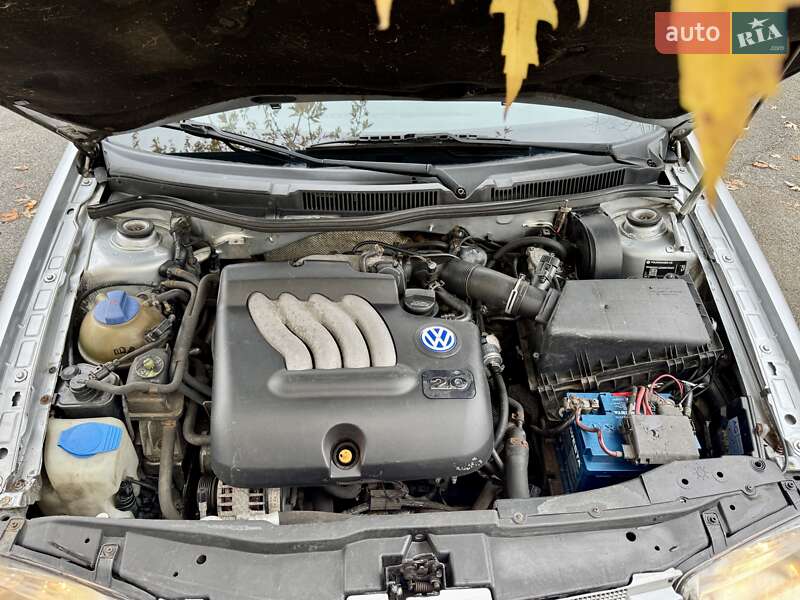 Седан Volkswagen Bora 2002 в Киеве