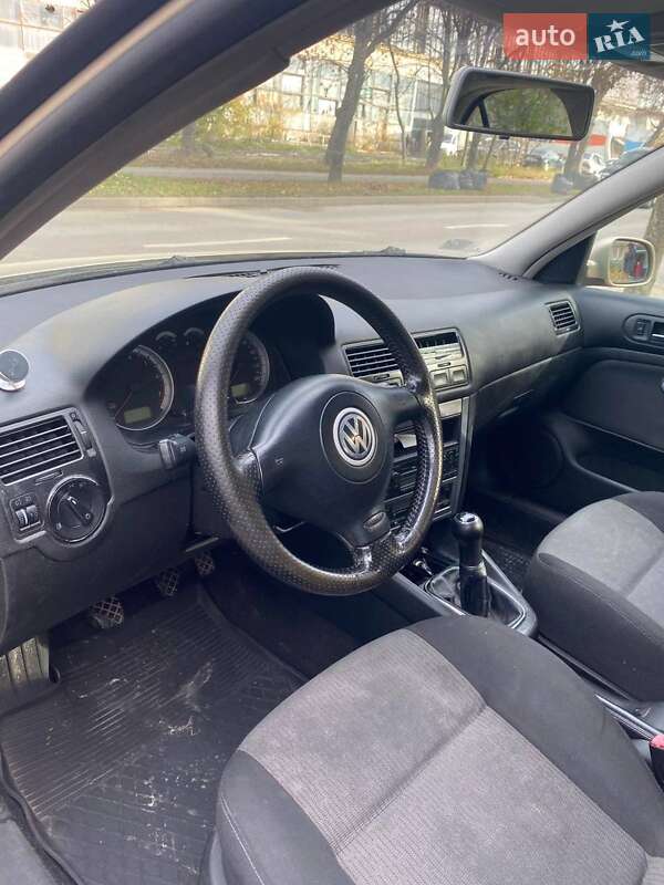 Седан Volkswagen Bora 2003 в Львові