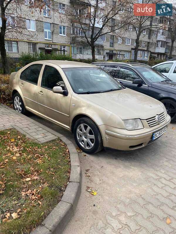 Седан Volkswagen Bora 2003 в Львові