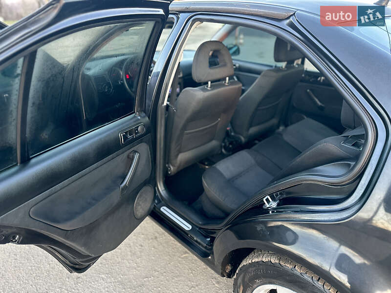 Седан Volkswagen Bora 2001 в Хмельницком