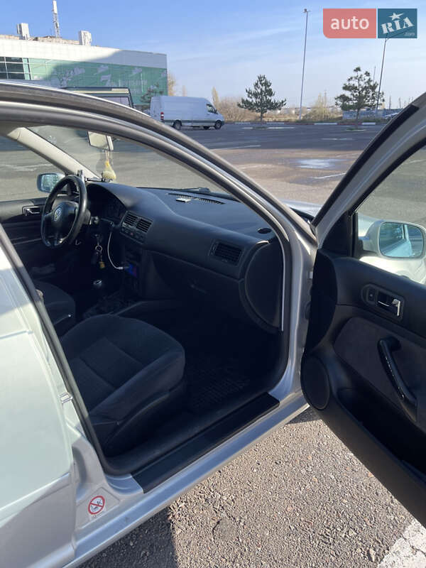 Седан Volkswagen Bora 2000 в Николаеве