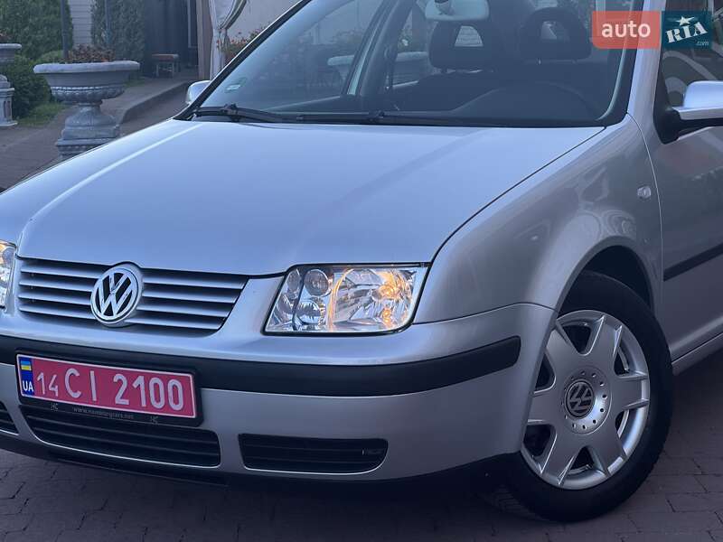 Седан Volkswagen Bora 2000 в Стрые