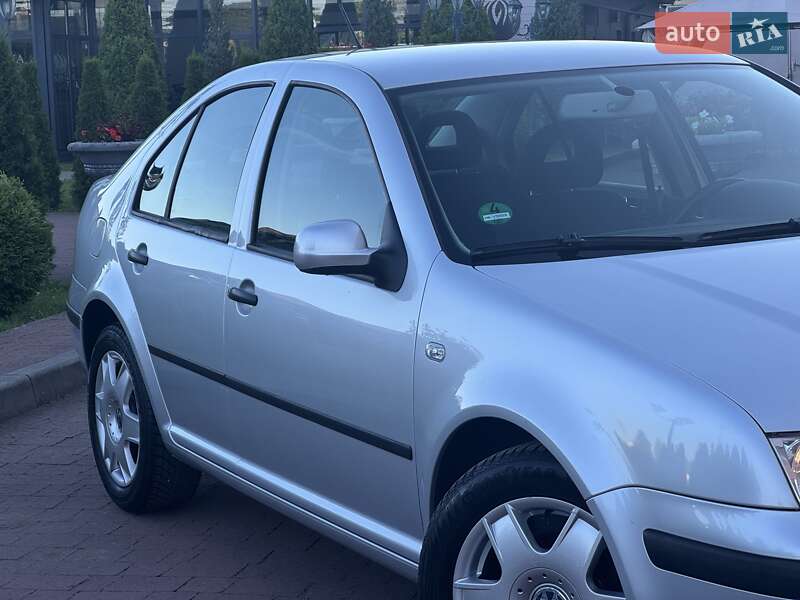 Седан Volkswagen Bora 2000 в Стрые