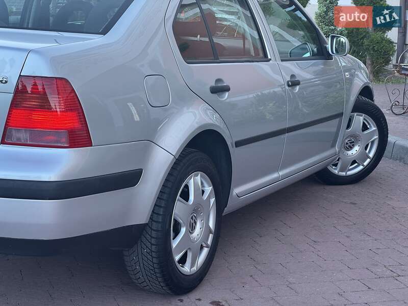 Седан Volkswagen Bora 2000 в Стрые