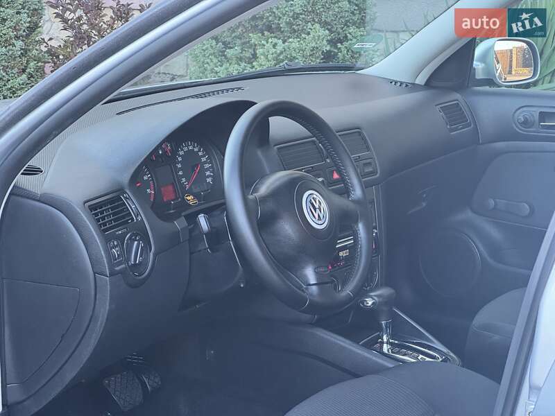 Седан Volkswagen Bora 2000 в Стрые