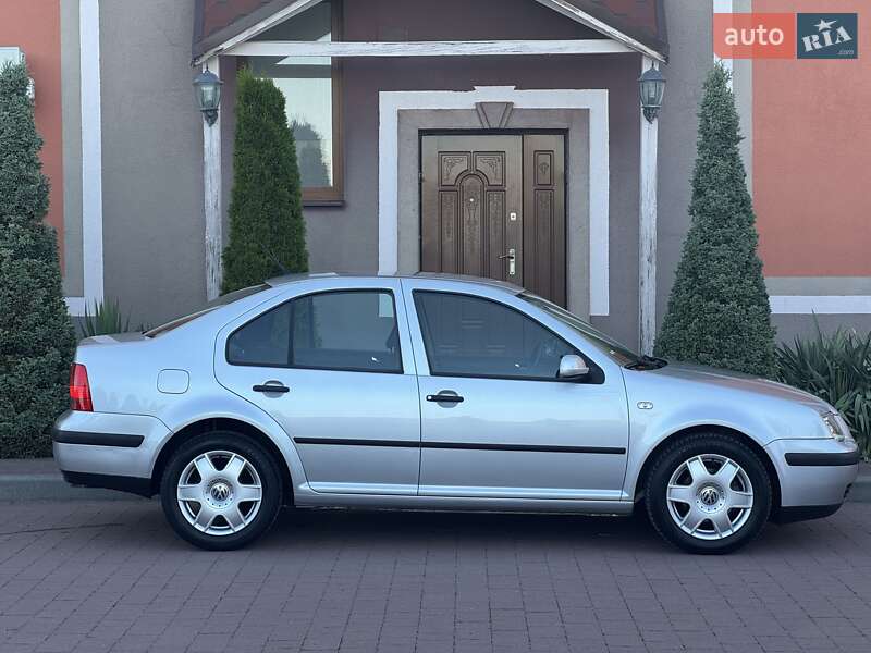 Седан Volkswagen Bora 2000 в Стрые