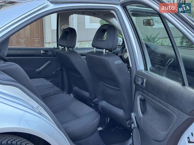 Седан Volkswagen Bora 2000 в Стрые