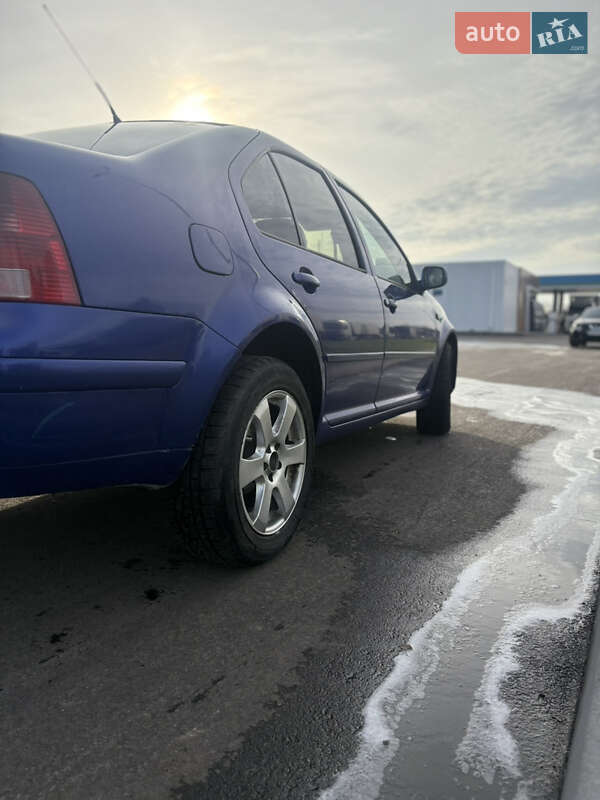 Седан Volkswagen Bora 1999 в Шостке