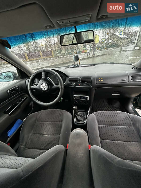 Седан Volkswagen Bora 1998 в Львові