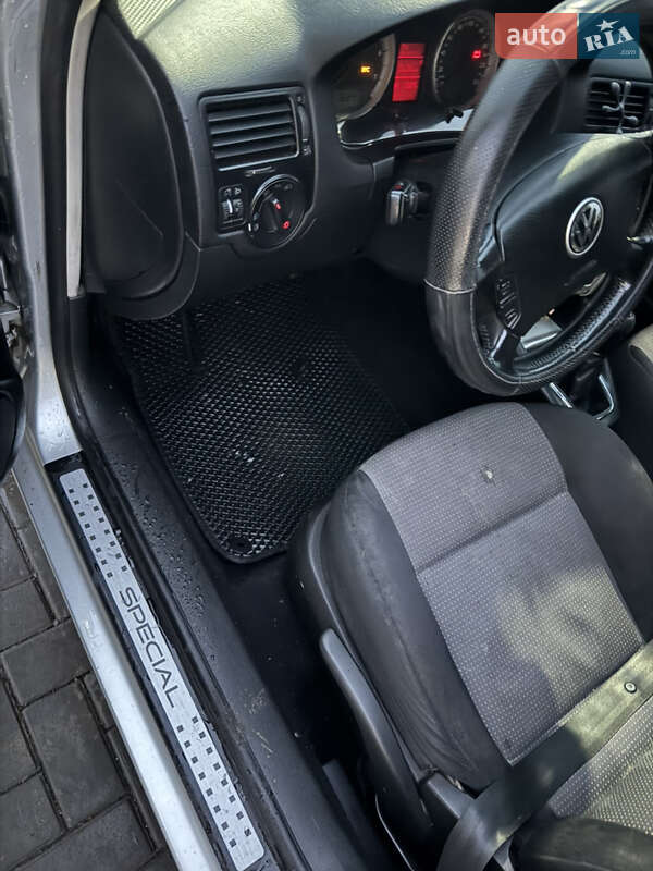 Универсал Volkswagen Bora 2001 в Шептицькому