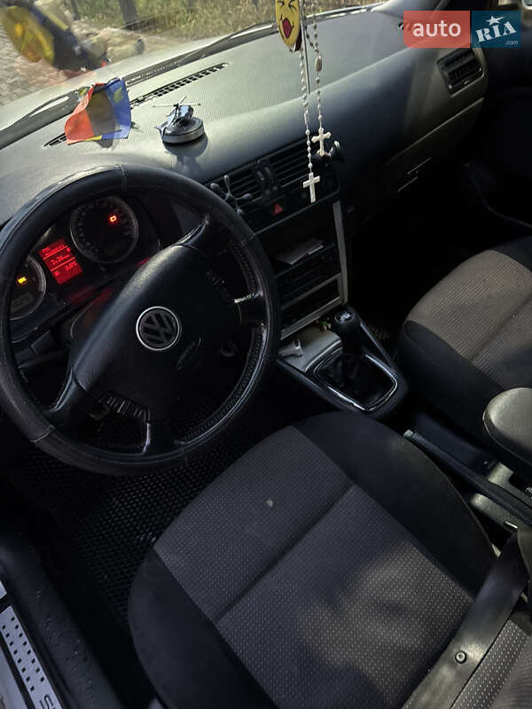 Универсал Volkswagen Bora 2001 в Шептицькому