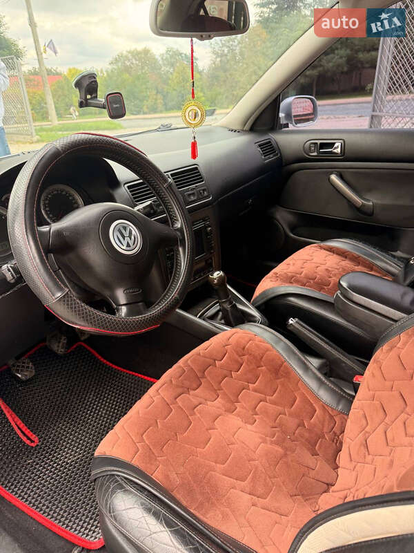 Седан Volkswagen Bora 2004 в Чорткове