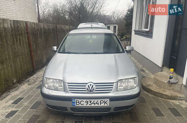 Седан Volkswagen Bora 2004 в Львові