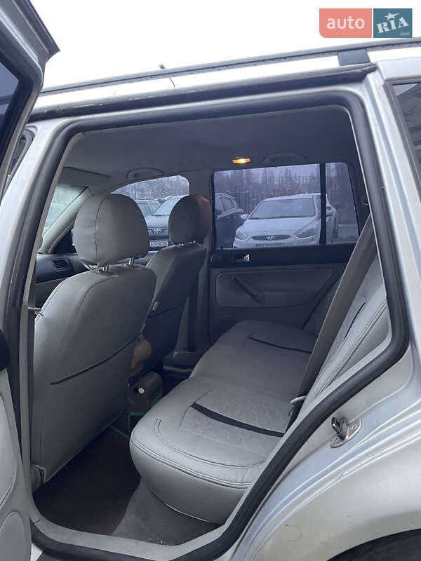 Универсал Volkswagen Bora 2004 в Киеве