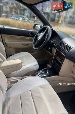 Седан Volkswagen Bora 2001 в Здолбуніві