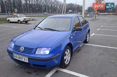 Седан Volkswagen Bora 1999 в Василькові