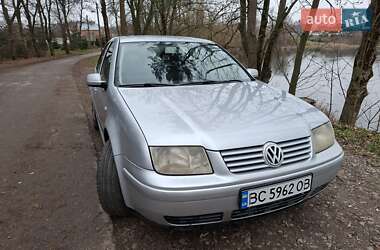 Седан Volkswagen Bora 2001 в Стрые