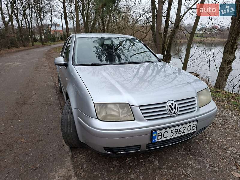 Volkswagen Bora 2001