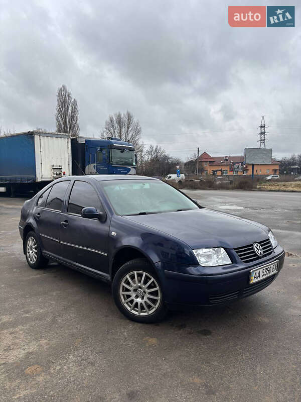 Volkswagen Bora 2002