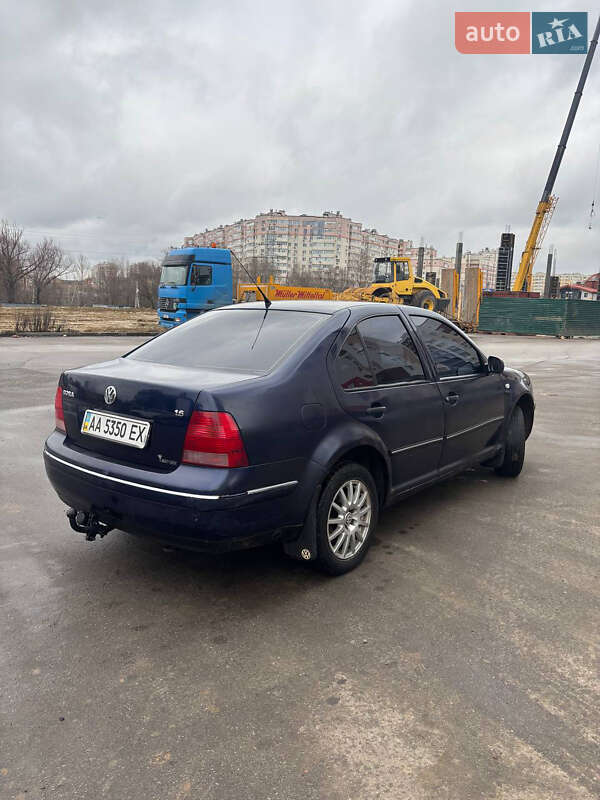 Седан Volkswagen Bora 2002 в Києві