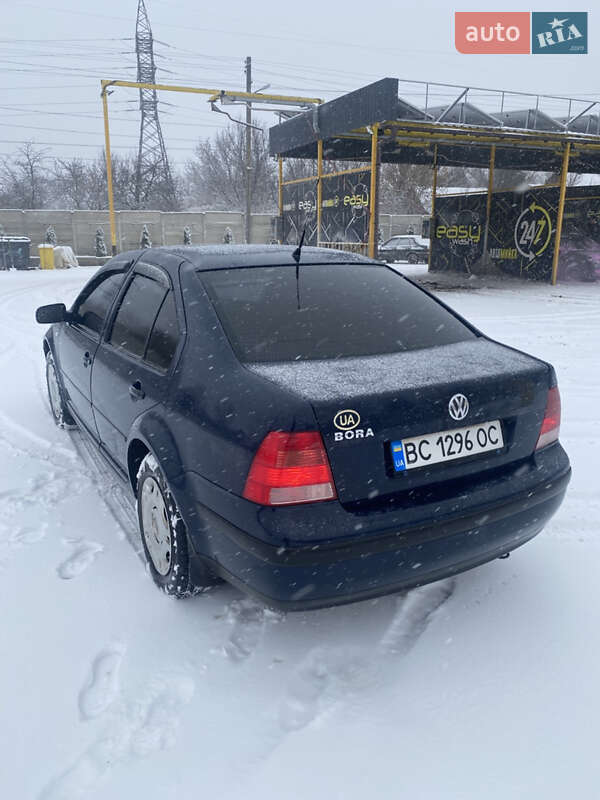 Седан Volkswagen Bora 2001 в Павлограді