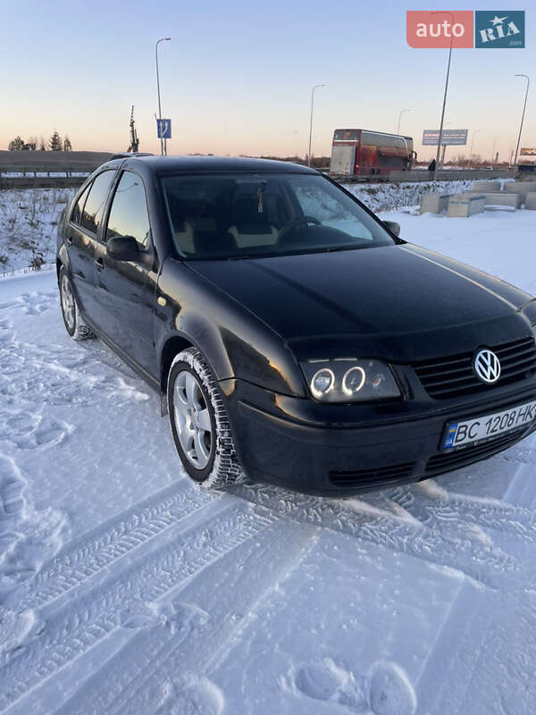 Седан Volkswagen Bora 1999 в Львові