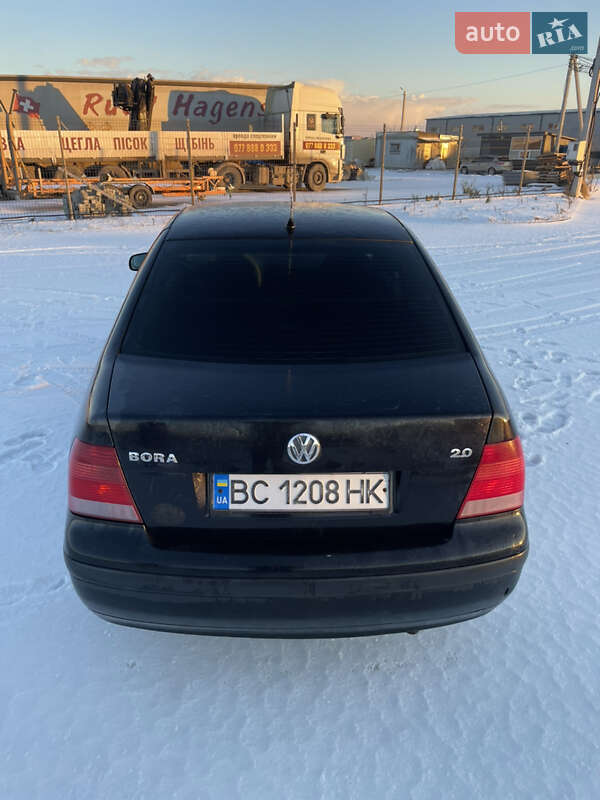 Седан Volkswagen Bora 1999 в Львові