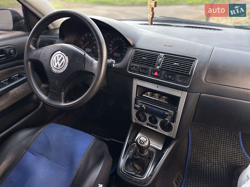 Седан Volkswagen Bora 2004 в Одессе