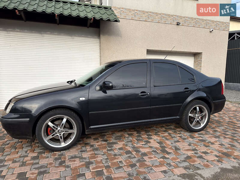 Седан Volkswagen Bora 2004 в Одессе