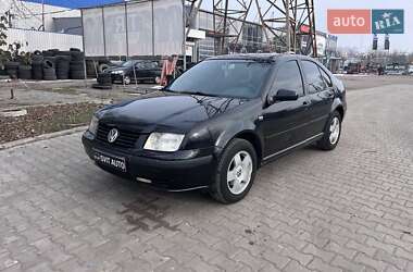 Седан Volkswagen Bora 2002 в Николаеве
