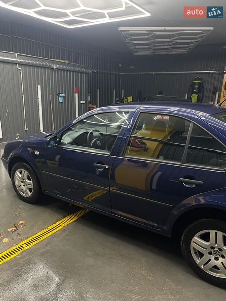 Седан Volkswagen Bora 2001 в Ирпене