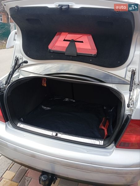 Седан Volkswagen Bora 1998 в Хмельницком